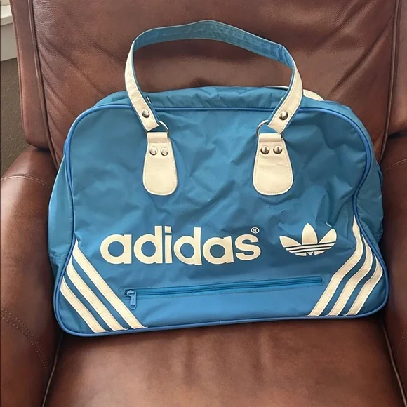 Adidas Retro Blue and White Sports Bag - Picture 2 of 9